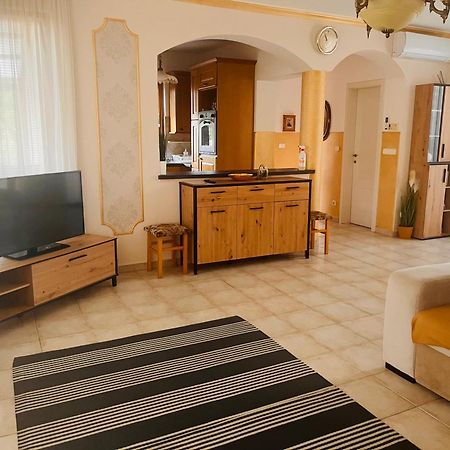 Aqua Azur Apartman Hajdúszoboszló المظهر الخارجي الصورة