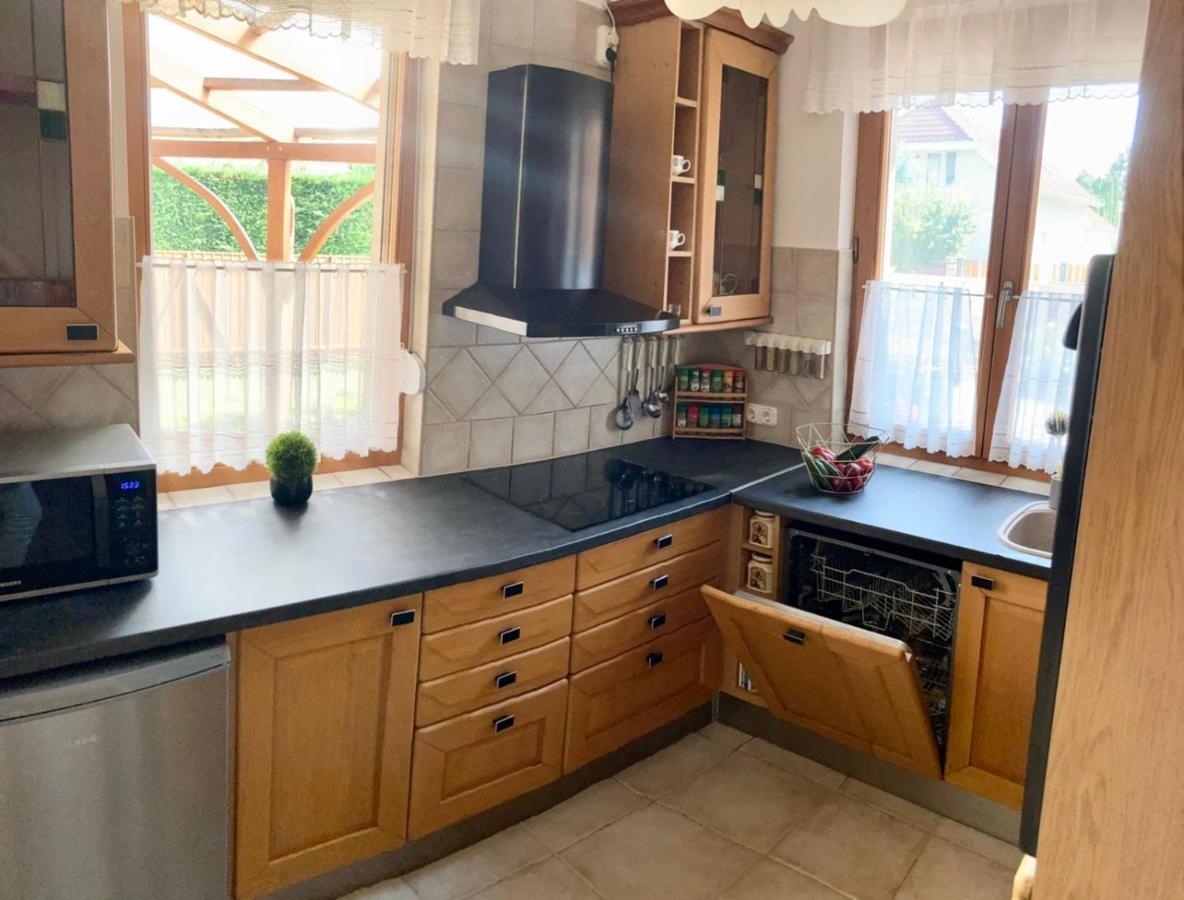 Aqua Azur Apartman Hajdúszoboszló المظهر الخارجي الصورة